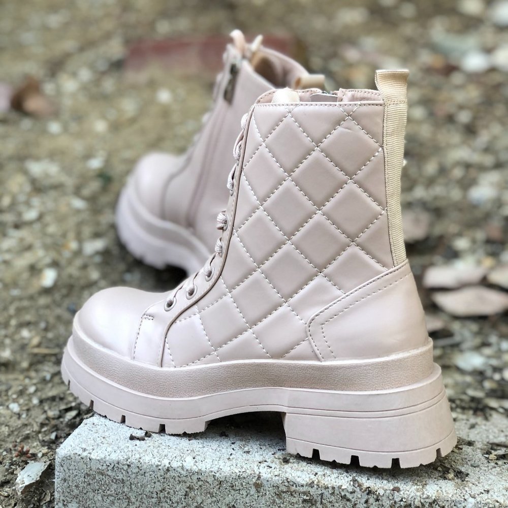 [New] Nude Beige Quilted Laced Up Lug Sole Platform Combat Boots Booties Shoes - Picture 2 of 6